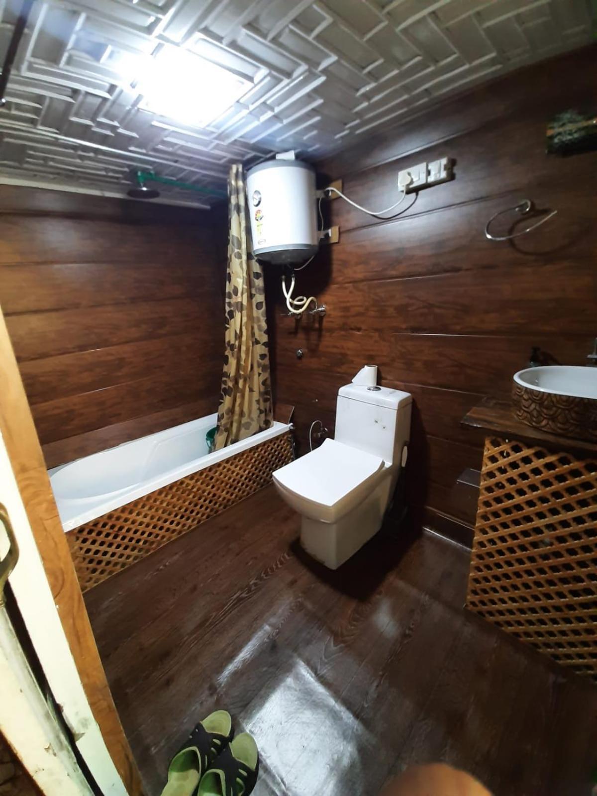 Hb Nancy Group Of Houseboats Ξενοδοχείο Σριναγκάρ Εξωτερικό φωτογραφία