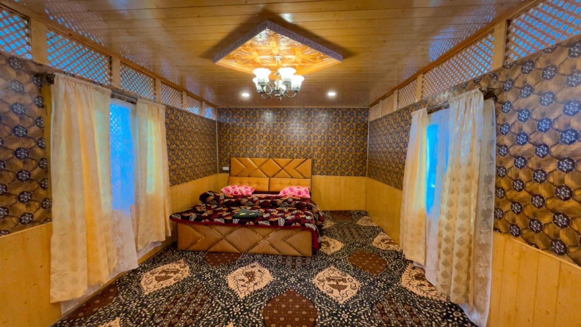 Hb Nancy Group Of Houseboats Ξενοδοχείο Σριναγκάρ Εξωτερικό φωτογραφία